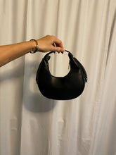 Half Moon Shoulder Bag Black