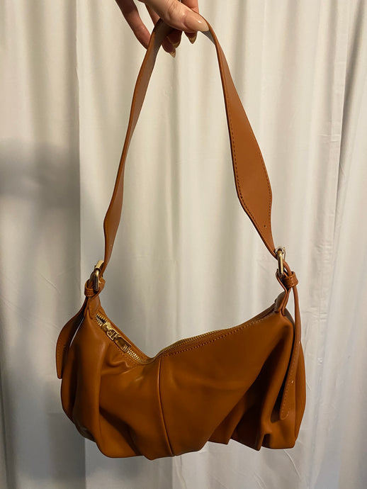 Croissant Leather Bag Camel