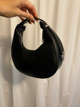 Half Moon Shoulder Bag Black